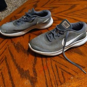 Nike tennis shoes